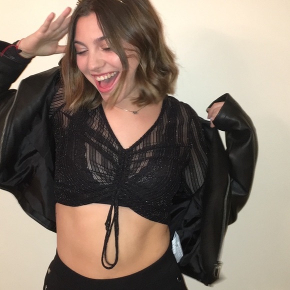 Mesh back crop top - Picture 2 of 2